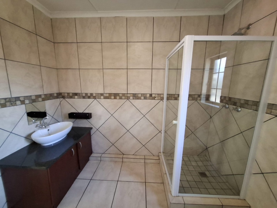 3 Bedroom Property for Sale in Waterval East North West